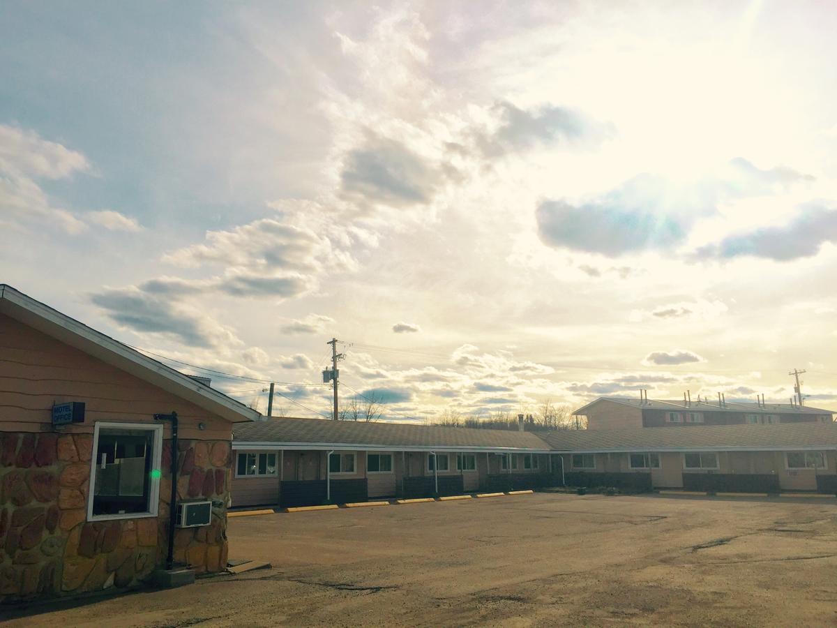 Hillcrest Motel Manning Exterior photo